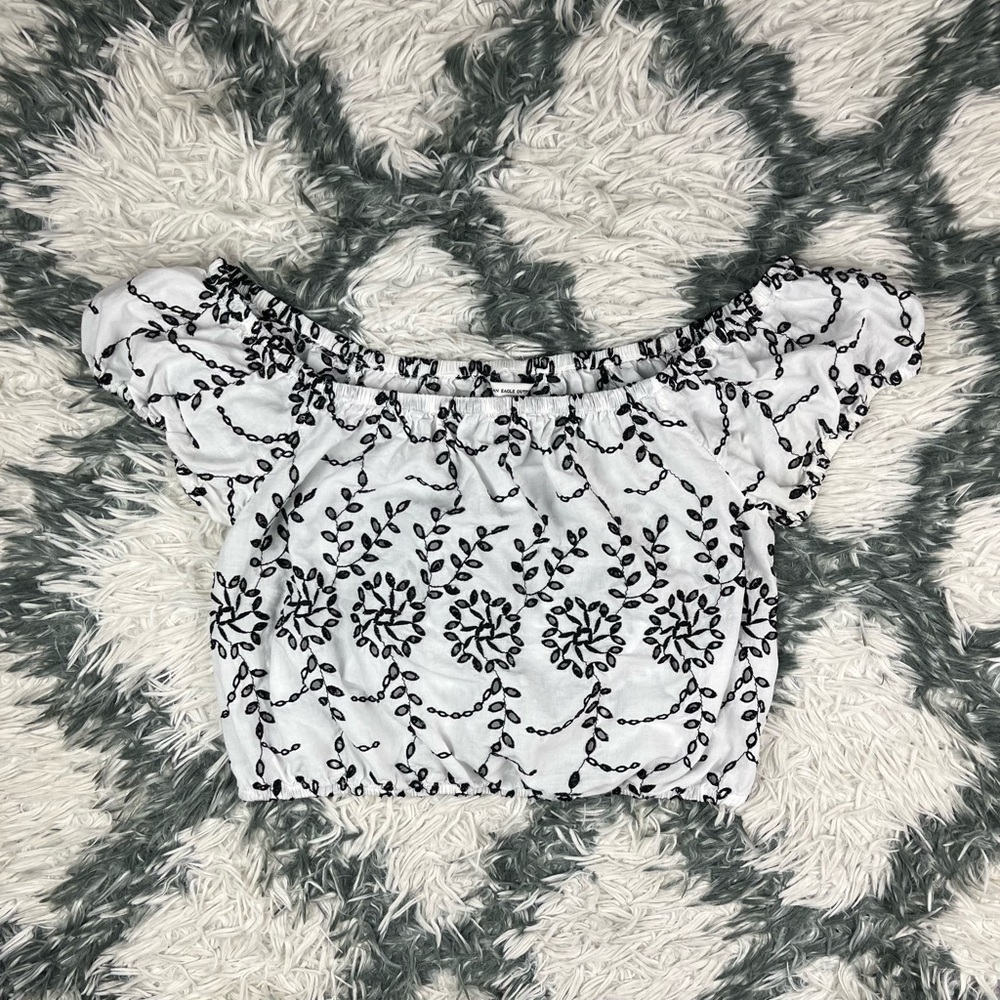 American Eagle Women's White Black Eyelet Off the Shoulder Crop Top Size Small